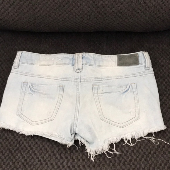 Garage Favourite Shorty Jean Shorts - Picture 3 of 3